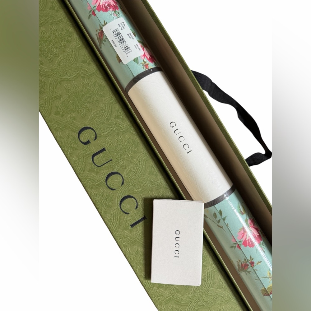 Authentic Gucci Luxury Floral Wallpaper Marco Rose Logo Bathroom Flowers NIB!